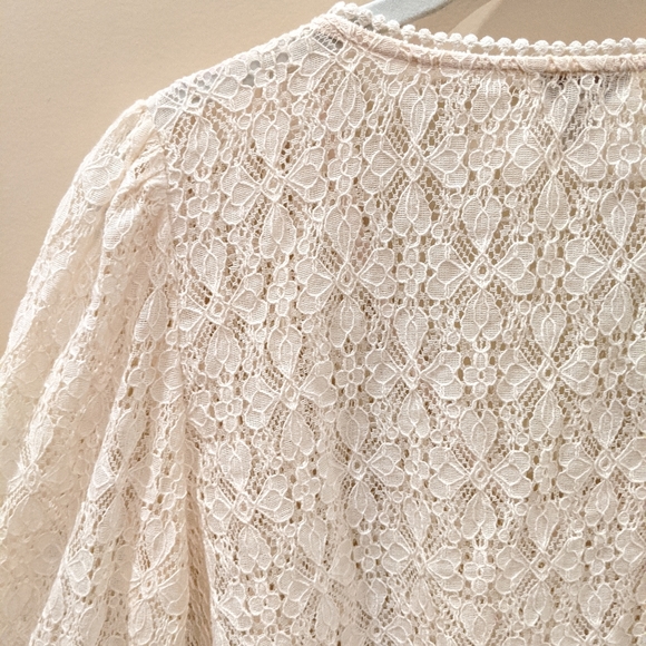 Hinge Lace Button Sleeve Peasant Blouse - Picture 4 of 8